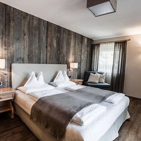 Hotel Garni Villa Park Ортізеї Екстер'єр фото