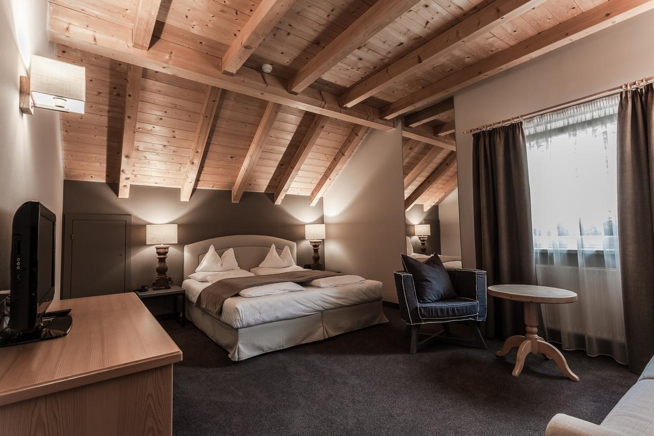 Hotel Garni Villa Park Ортізеї Екстер'єр фото