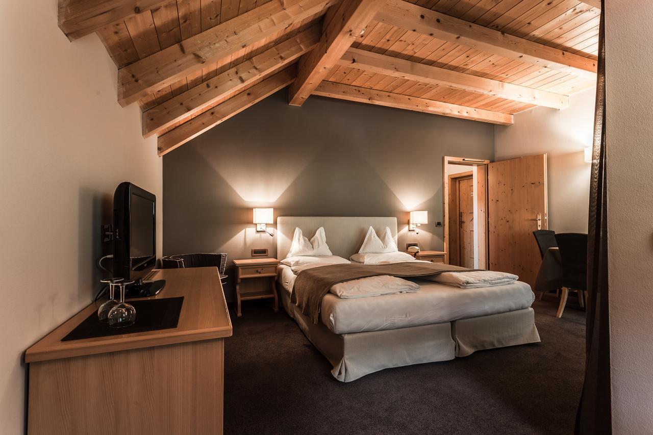 Hotel Garni Villa Park Ортізеї Екстер'єр фото